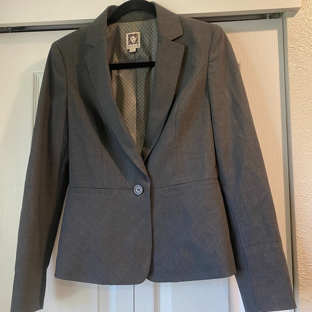 Anne Klein, Size 4 women's fit and flare blazer